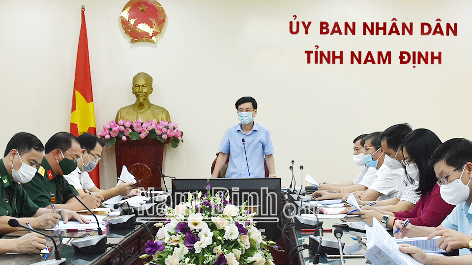 Tiếp tục tạm dừng các hoạt động kinh doanh, dịch vụ không thiết yếu