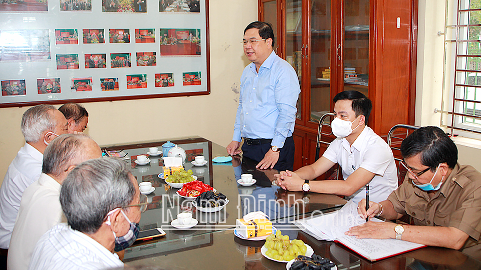 Đồng chí Bí thư Tỉnh ủy thăm, làm việc với Câu lạc bộ Thiên Trường