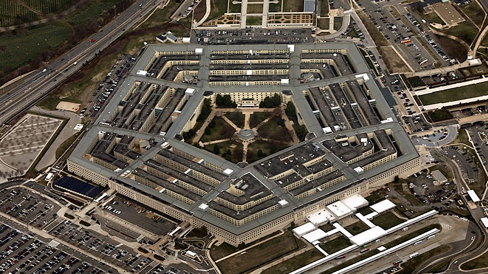 Phong tỏa trụ sở Lầu năm góc sau thông tin về vụ nổ súng