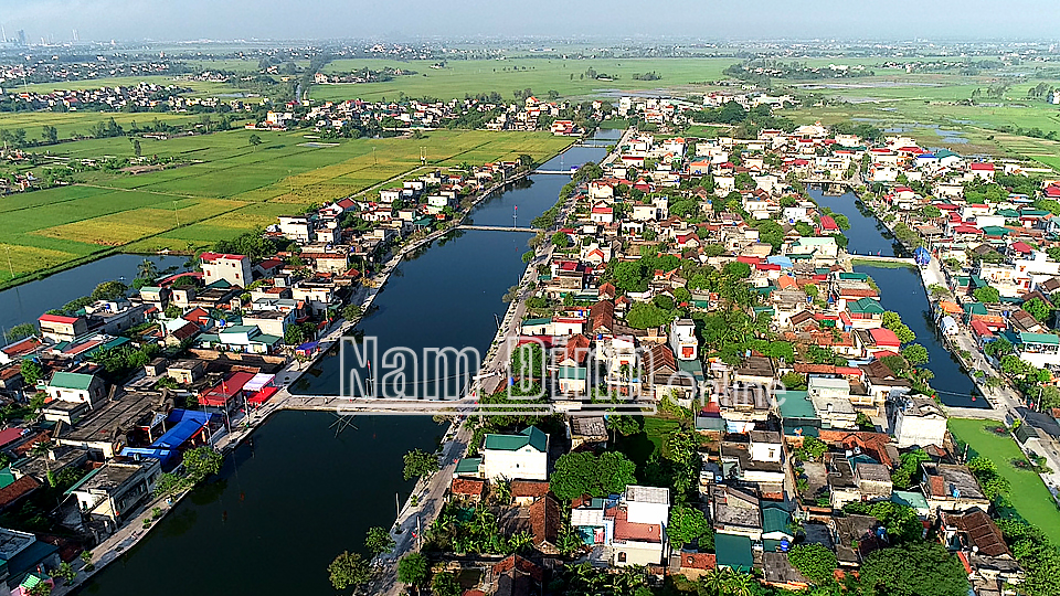 Huy động nguồn lực từ dân để xây dựng nông thôn mới nâng cao