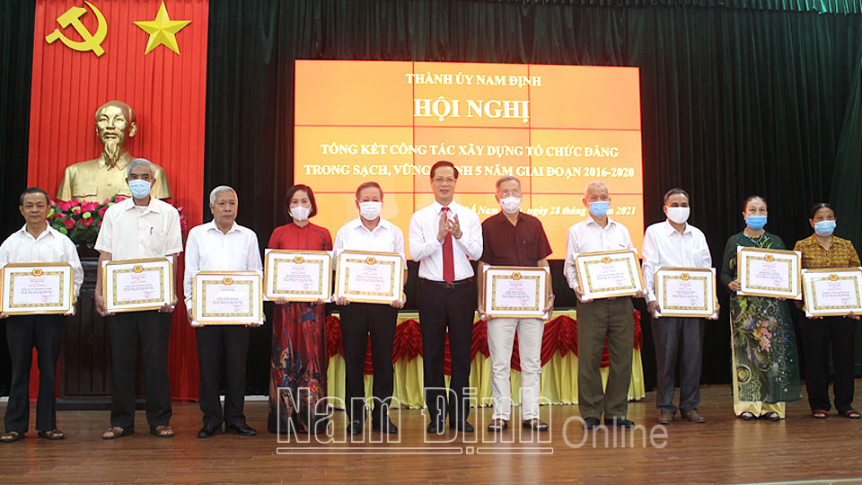 Thành ủy Nam Định tổng kết công tác xây dựng tổ chức đảng trong sạch, vững mạnh 5 năm (giai đoạn 2016-2020)