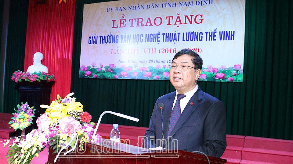 Đồng chí Bí thư Tỉnh ủy dự tổng kết trao Giải thưởng Văn học - Nghệ thuật Lương Thế Vinh lần thứ VIII (2016-2020)