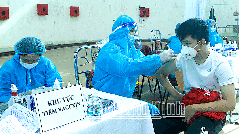 Triển khai chiến dịch tiêm chủng mùa xuân năm 2022 trên địa bàn toàn tỉnh