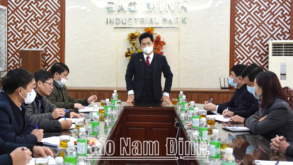 Đồng chí Phó Chủ tịch Thường trực UBND tỉnh kiểm tra công tác phòng, chống dịch COVID-19 tại các khu công nghiệp