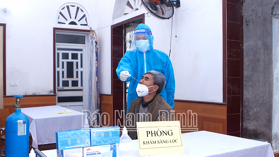 Thực hiện đồng bộ, hiệu quả công tác quản lý, điều trị F0 tại nhà