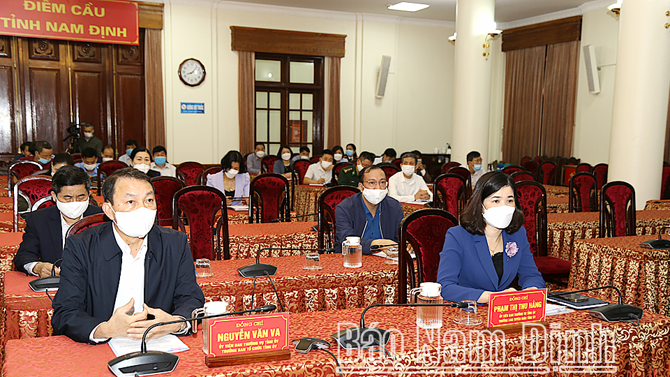 Quán triệt quy định về đối tượng, tiêu chuẩn và phân cấp đào tạo lý luận chính trị