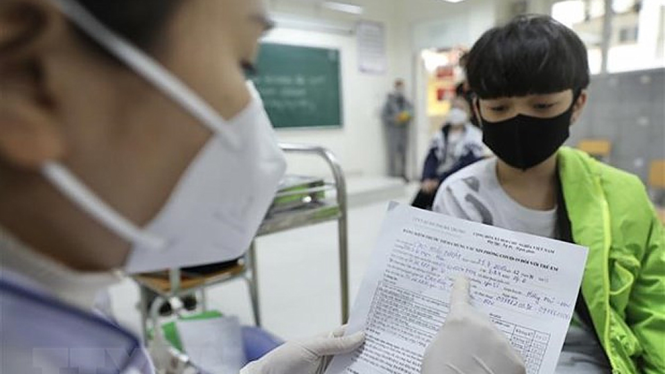 Không được gây khó khăn cho người dân trong xác nhận hộ chiếu vắc-xin