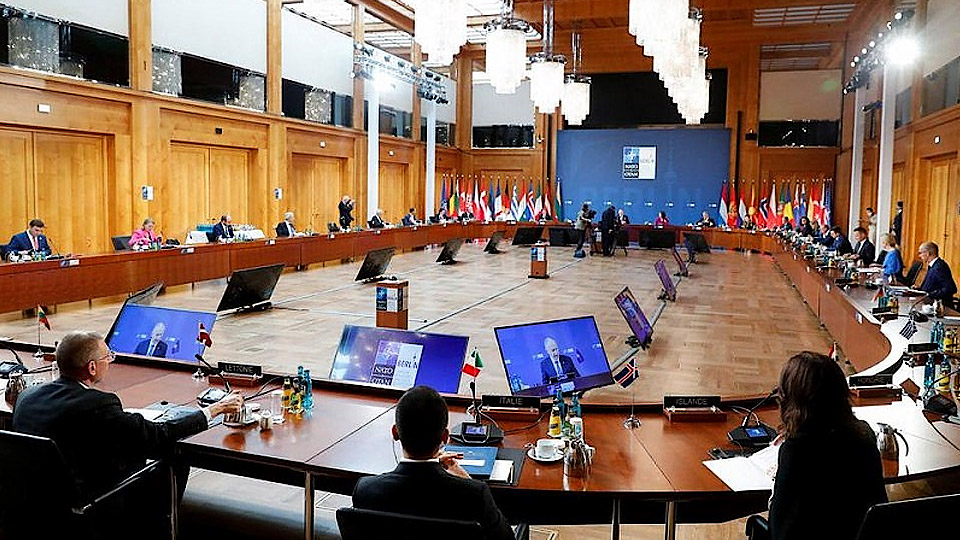 Chính phủ Thụy Điển chính thức quyết định xin gia nhập NATO