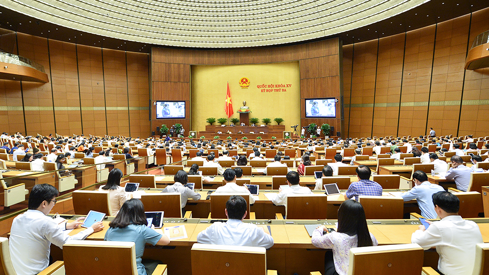 Quốc hội thông qua 2 Nghị quyết về việc thành lập Đoàn giám sát chuyên đề năm 2023