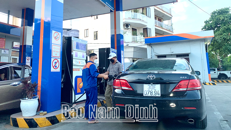 Doanh nghiệp lao đao vì giá xăng, dầu tăng cao