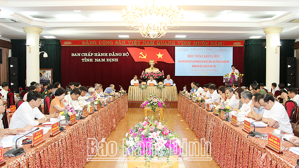 Hội thảo khoa học "Chuẩn mực đạo đức cách mạng của cán bộ, đảng viên trong giai đoạn mới"