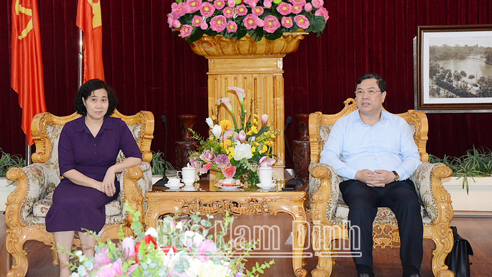 Đoàn công tác của Tổng cục Thống kê làm việc tại tỉnh ta