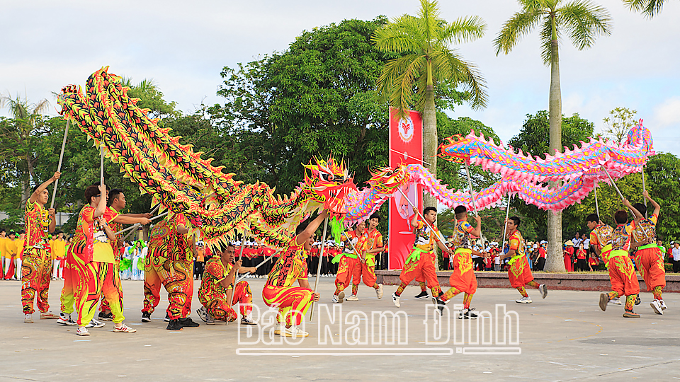 Trung thu vang nhịp lân, sư, rồng