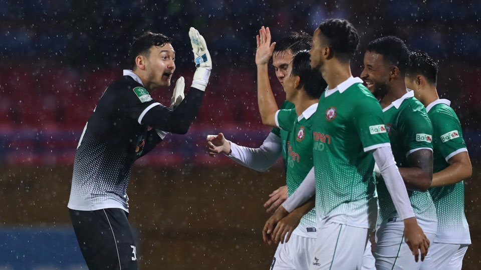 Lịch thi đấu bóng đá hôm nay 14/9: Sôi động V-League và Cúp C1 châu Âu