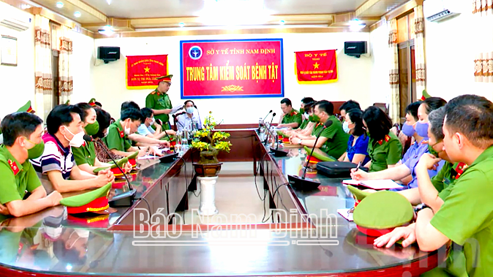 Đảng bộ Phòng Cảnh sát kinh tế tăng cường công tác xây dựng, chỉnh đốn Đảng