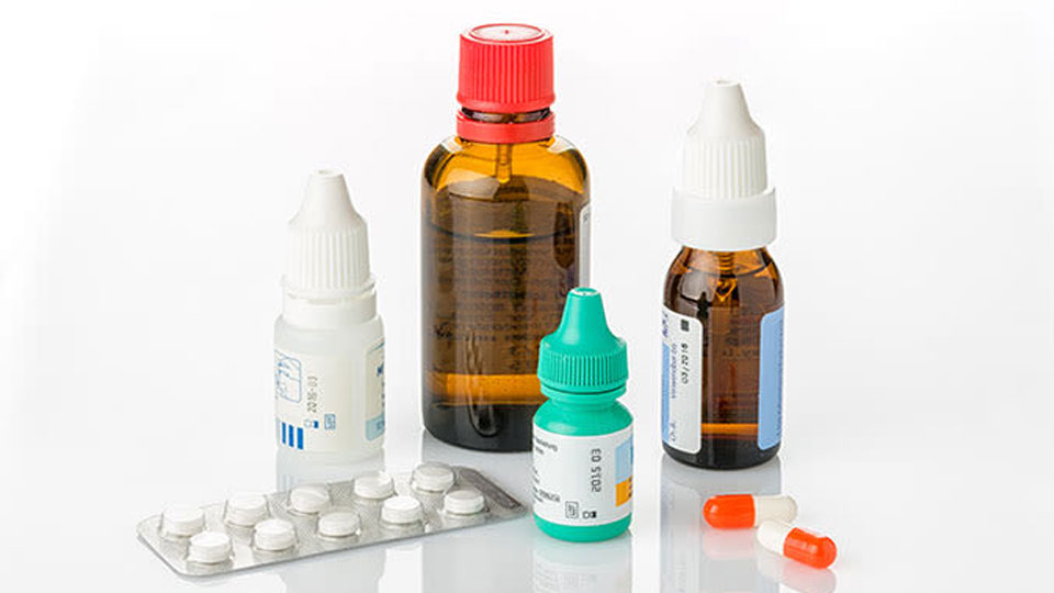 Viêm kết mạc nên dùng thuốc gì?