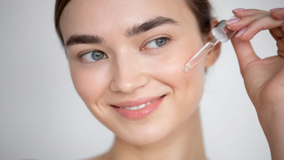 AHA trong mỹ phẩm có công dụng gì đối với làn da?