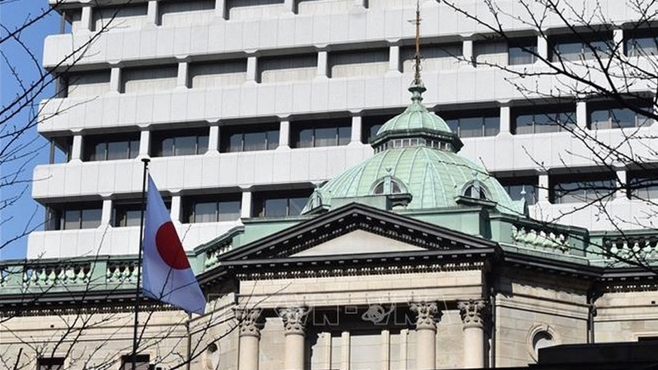 Nhật Bản gồng mình chống "bão giá"