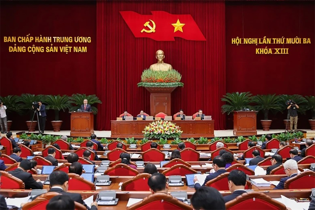 At the 13th Party Central Committee's 13th meeting. (Photo: VNA)