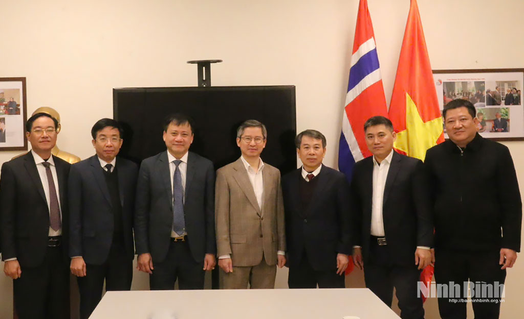 The delegation worked with the Vietnamese Embassy in Norway.