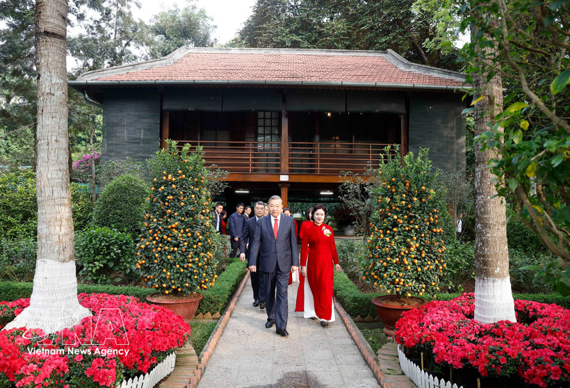 Party General Secretary To Lam visits Ho Chi Minh Relic Site within the Presidential Palace complex (Photo: VNA)