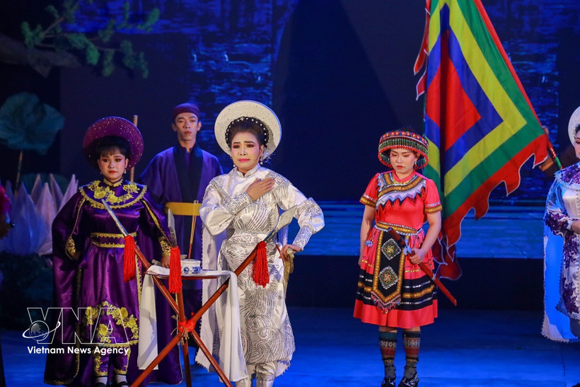 A performance by the Vam Co Cai Luong Art Troupe (Tay Ninh) during an art programme on March 9, 2026 in Hanoi (Photo: VNA)