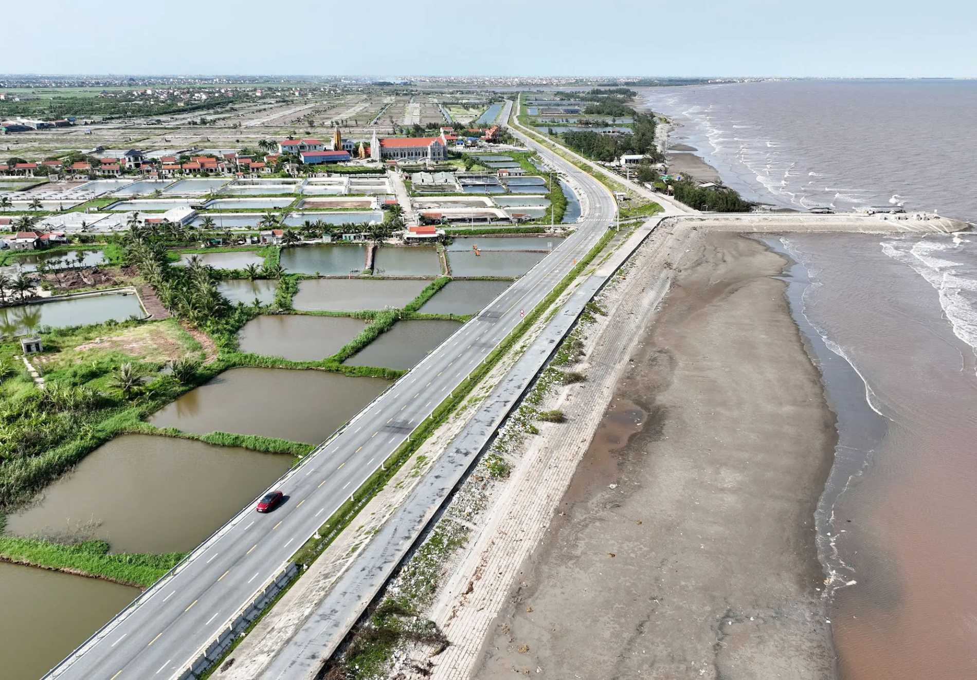 Nam Dinh - Lac Quan coastal road in Ninh Binh.