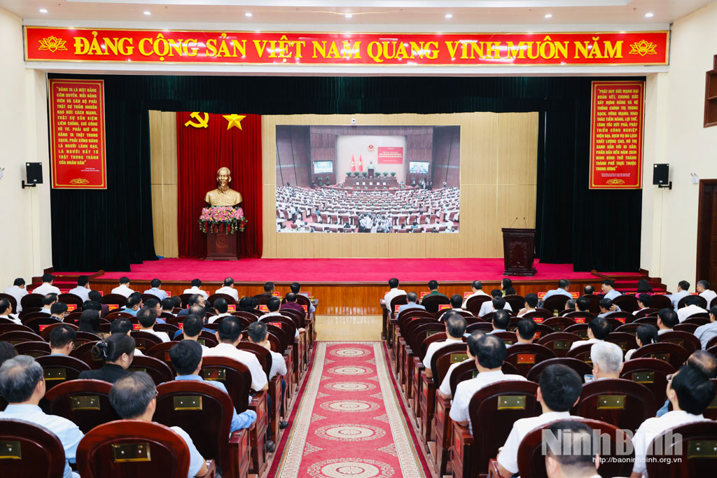 The conference reviews the one-year implementation of the overall organisational model of the political system and the three-tier administration model.