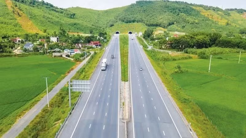 A section of the Mai Son-National Highway 45 Expressway.