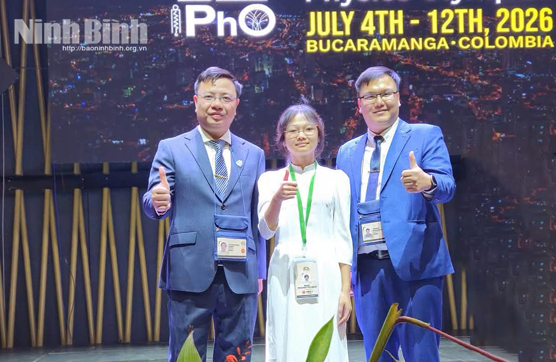 Nguyen Thi Bich Ngoc, a 12th-grade student from Le Hong Phong High School for the Gifted wins gold medal at the 56th International Physics Olympiad.