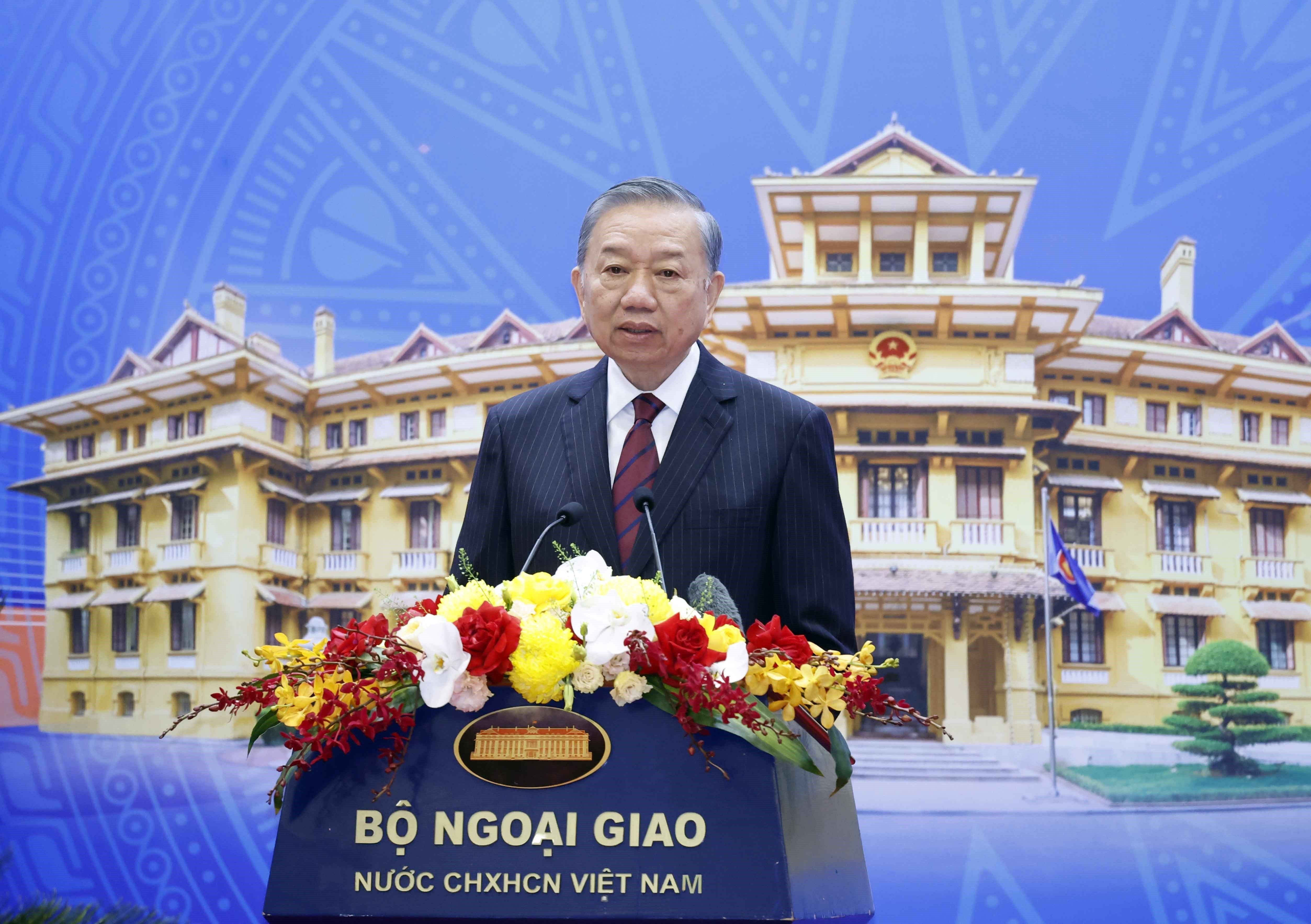 Party General Secretary and State President To Lam speaks at the opening of the 33rd Diplomatic Conference in Hanoi on August 1, 2026. Photo: VNA